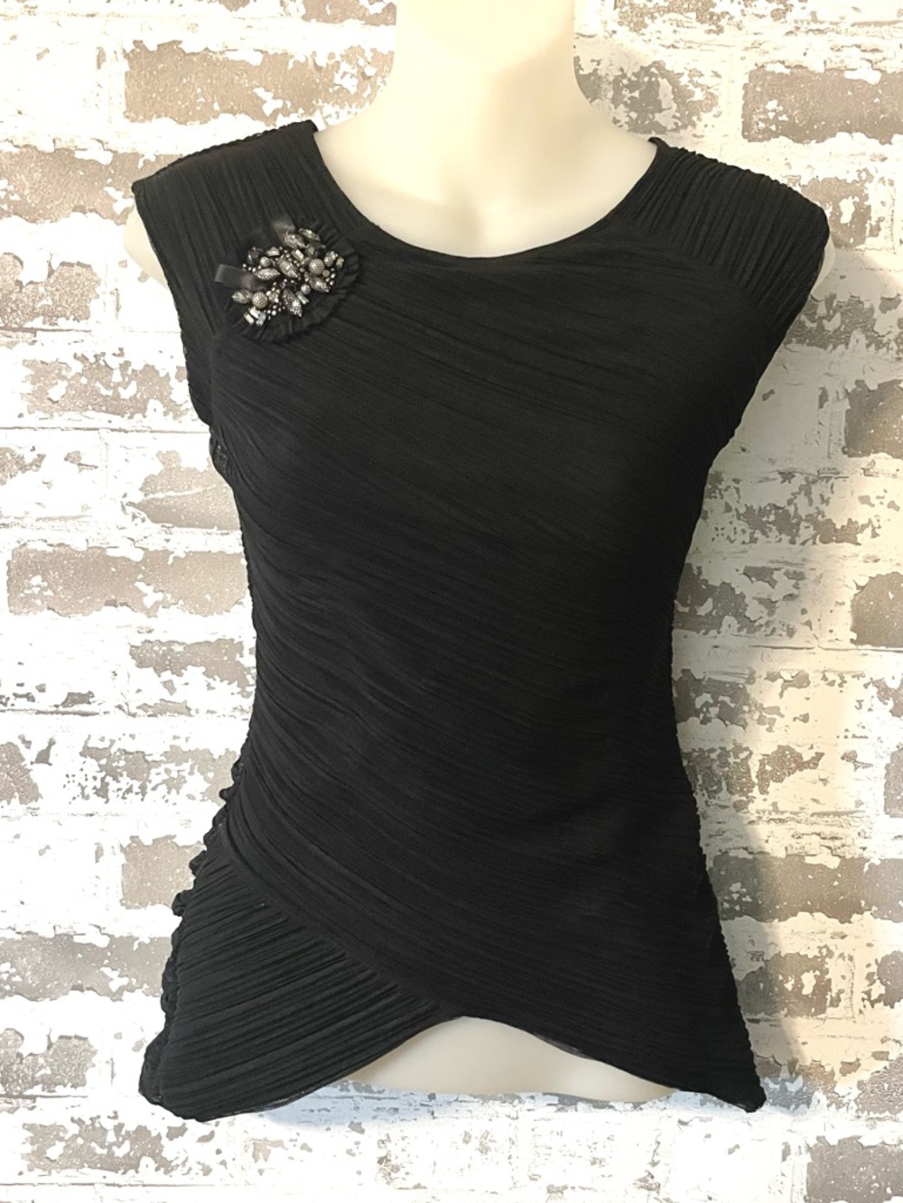 BCBGMAXAZRIA Black Ruched Mesh Top Embellished Brooch Asym Hem XS